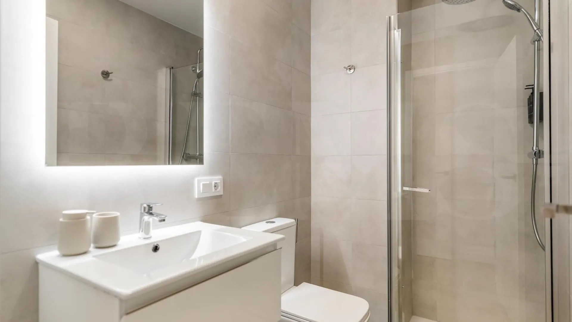 Picturesque Apartment With Terrace By Rems Malaga Spain